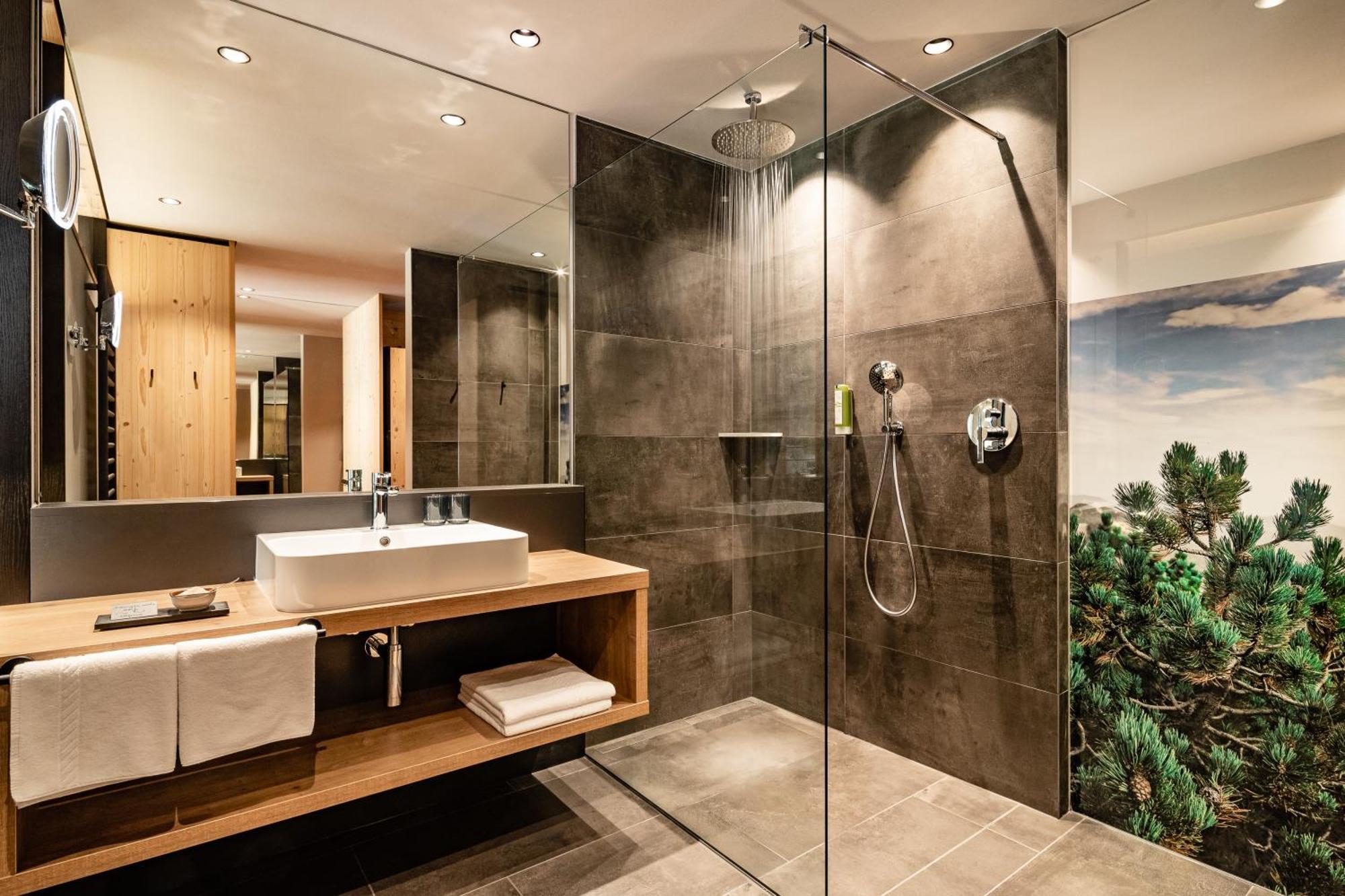 Taubers Bio Vitalhotel Chienes Luaran gambar